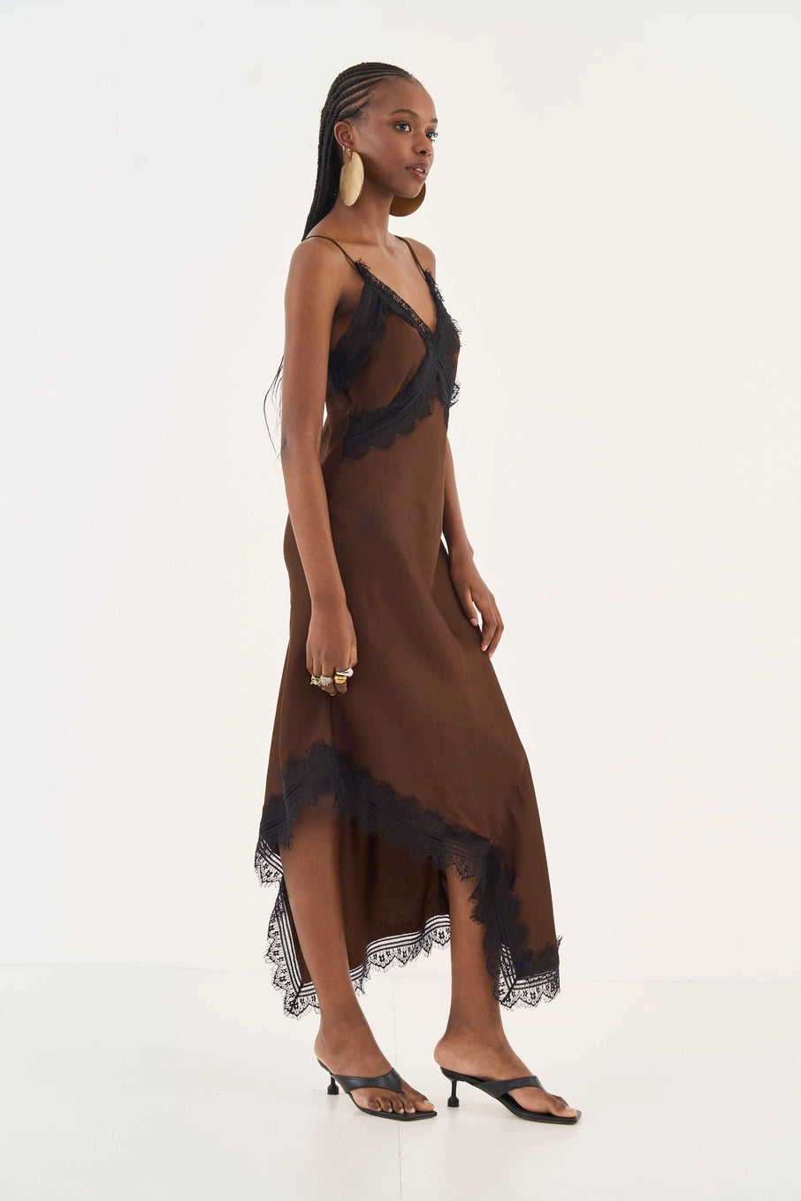 Vestido Midi Acetinado Com Renda Colcci