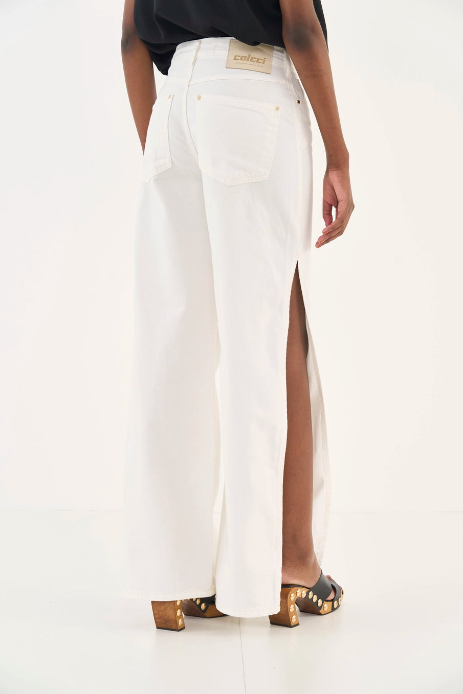 Calça Em Sarja Juliette Wide Leg Com Racha Colcci
