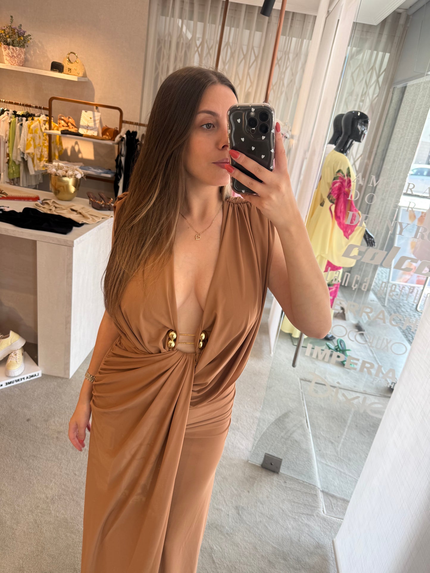 Vestido longo com aplicação dourada Lança Perfume