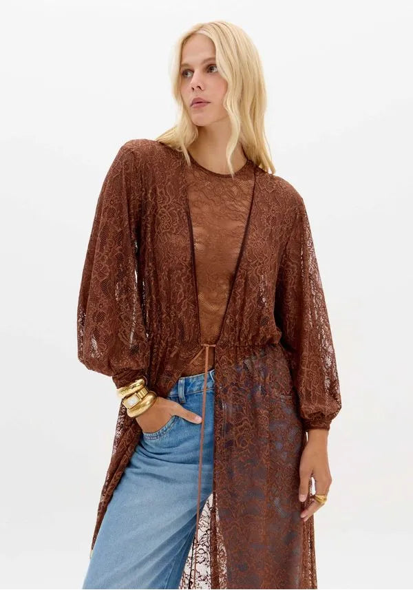 KAFTAN LONGO DE RENDA LANÇA PERFUME