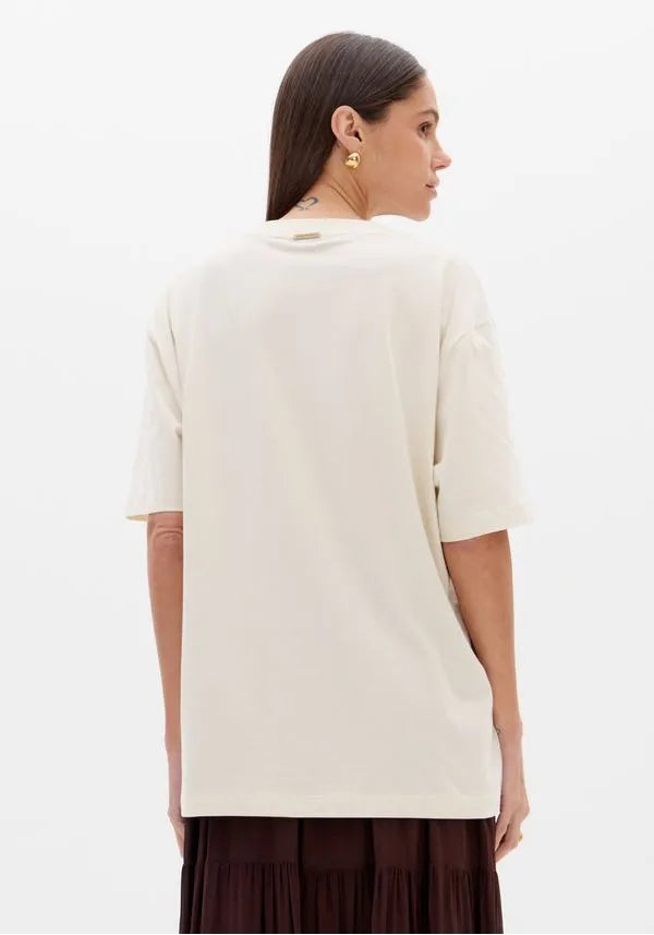 T-SHIRT OVERSIZE ESTAMPADA LANÇA PERFUME