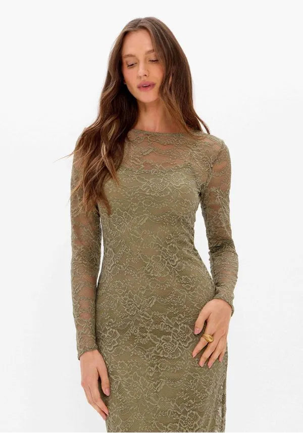 VESTIDO RENDADO LANÇA PERFUME