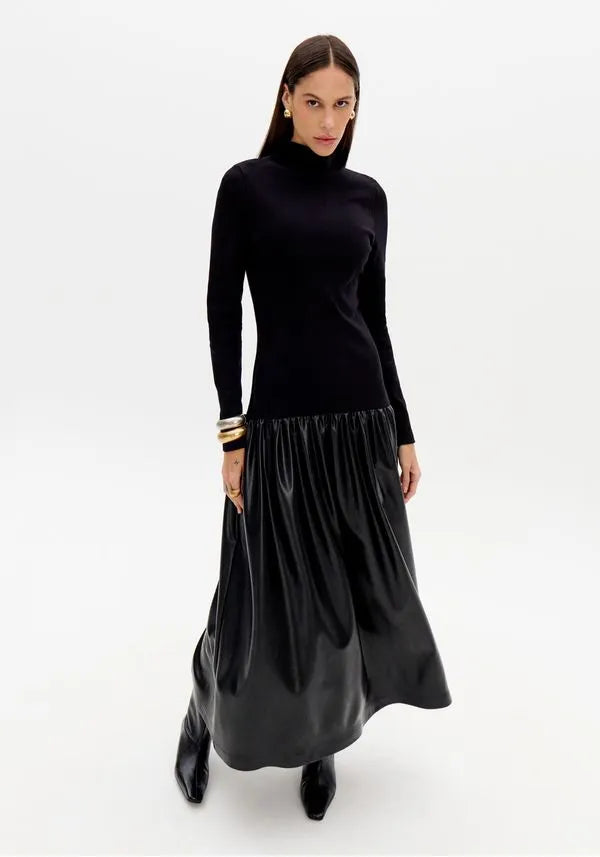 Vestido Evase Lança Perfume