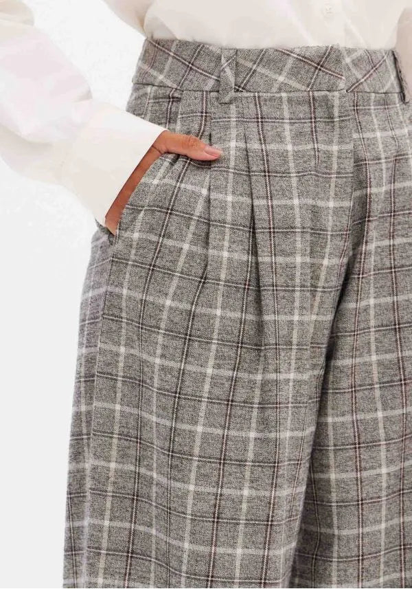 Calça Wide Leg Cintura Alta Lança Perfume