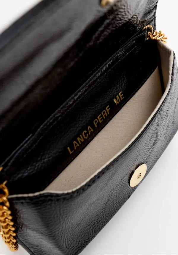 MALA CROSSBODY COM LETREIRO LANÇA PERFUME