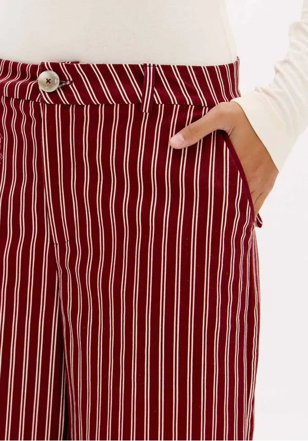 Calça Reta Estampada Alfaiataria Lança Perfume